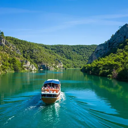 Beachfront Primosten-sibenik Riviera 36073
