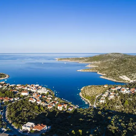 Beachfront Primosten-sibenik Riviera 36073