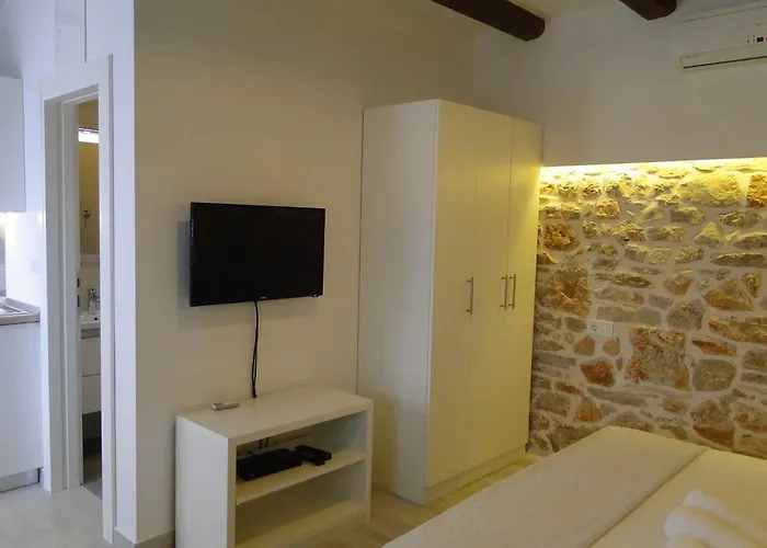 Beachfront Primosten-sibenik Riviera 36073 Daire *