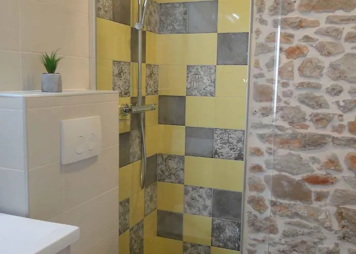 Beachfront Primosten-sibenik Riviera 36073 Daire *