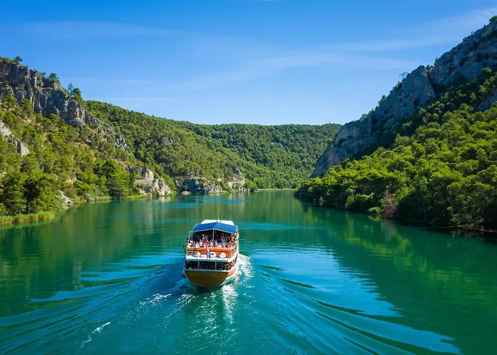 Beachfront Primosten-sibenik Riviera 36073