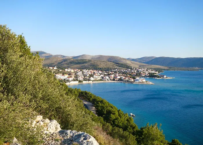 Beachfront Primosten-sibenik Riviera 36073